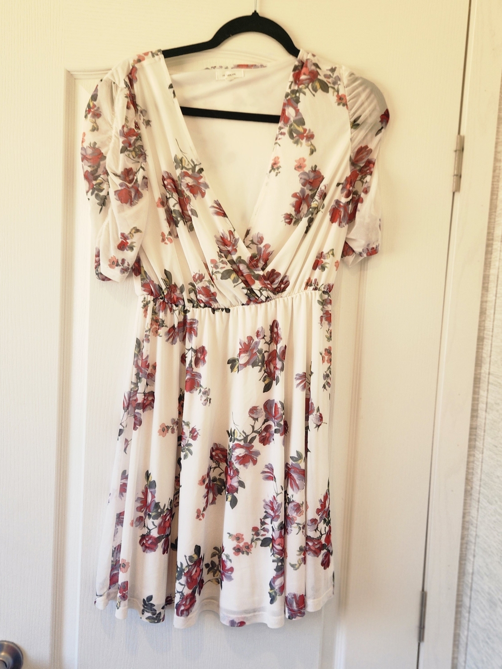 Maurices Cream Midi Dress with Rose Floral Print S Euc